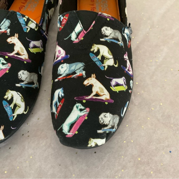 Skechers Bobs “Wag Town” Dogs on skateboards shoes Size 8.5 - Picture 4 of 12